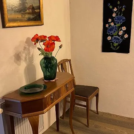 Padaste Rehemae Puhkemaja * Padaste (Muhu)